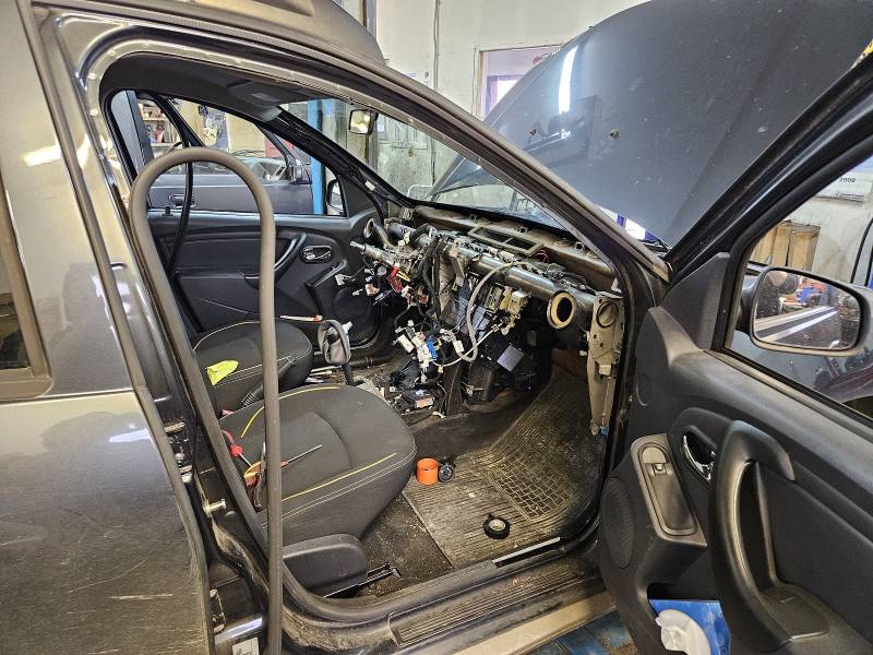 DEPOSE TABLEAU DE BORD, DACIA DUSTER