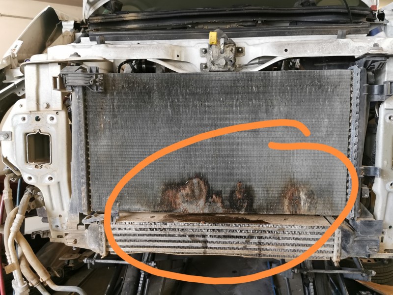 réparation d un radiateur de Ford transit.